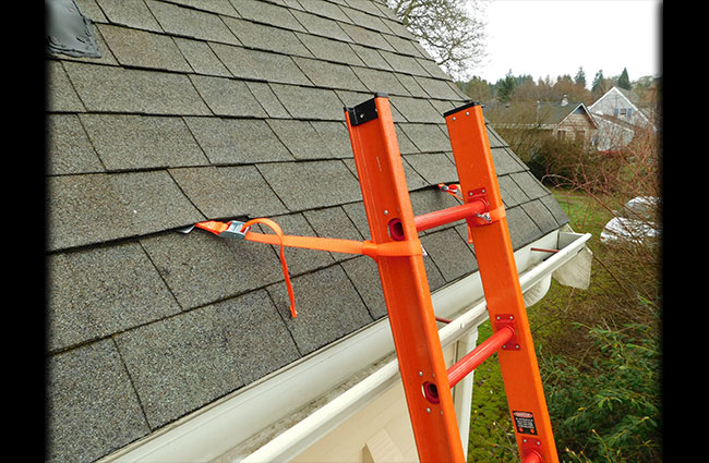 How to Secure a Ladder to a Roof